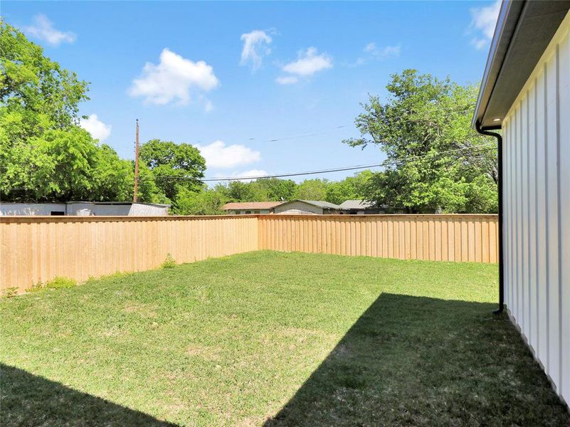 Exterior details and patio area of a home in , Fort Worth (Image 19).