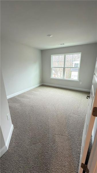 Spacious, unfurnished interior of a new home in Habersham Meadows, Demorest (Image 32).