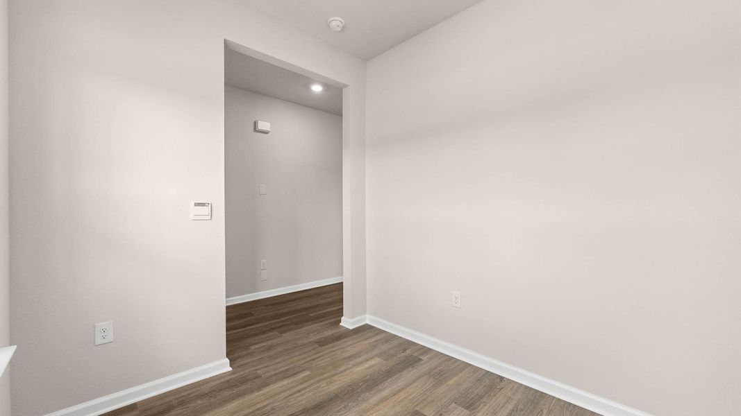 Spacious, unfurnished interior of a new home in Liberty, Panama City (Image 14).