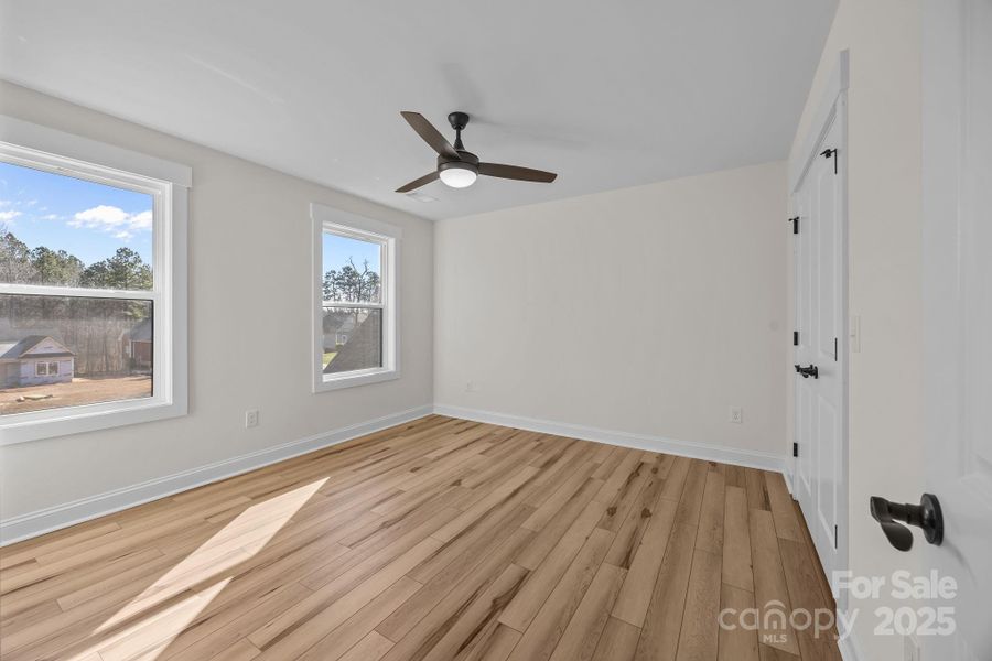 Spacious, unfurnished interior of a new home in , Salisbury (Image 38).