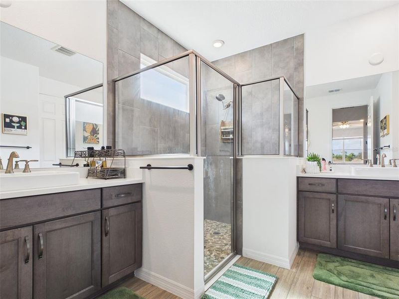 Furnished interior view inside a new home in , Ocala (Image 51).