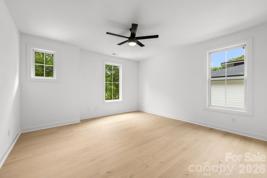 Spacious, unfurnished interior of a new home in , Charlotte (Image 23).