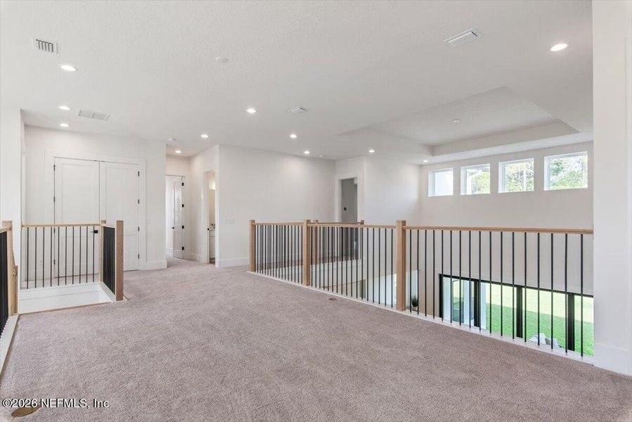 Spacious, unfurnished interior of a new home in Tamaya, Jacksonville (Image 26).