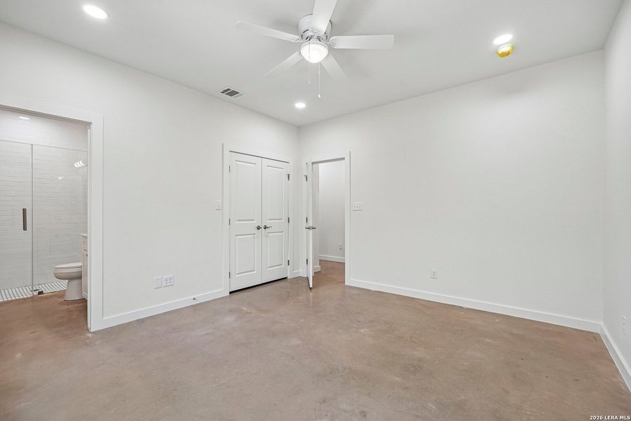 Spacious, unfurnished interior of a new home in , Lakehills (Image 20). Spacious, unfurnished interior of a new home in , Lakehills (Image 20).