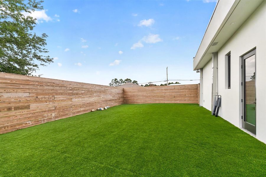 TURF BACKYARD TURF BACKYARD
