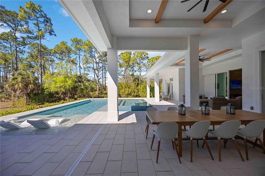 Exterior details and patio area of a home in , Port Charlotte (Image 24).