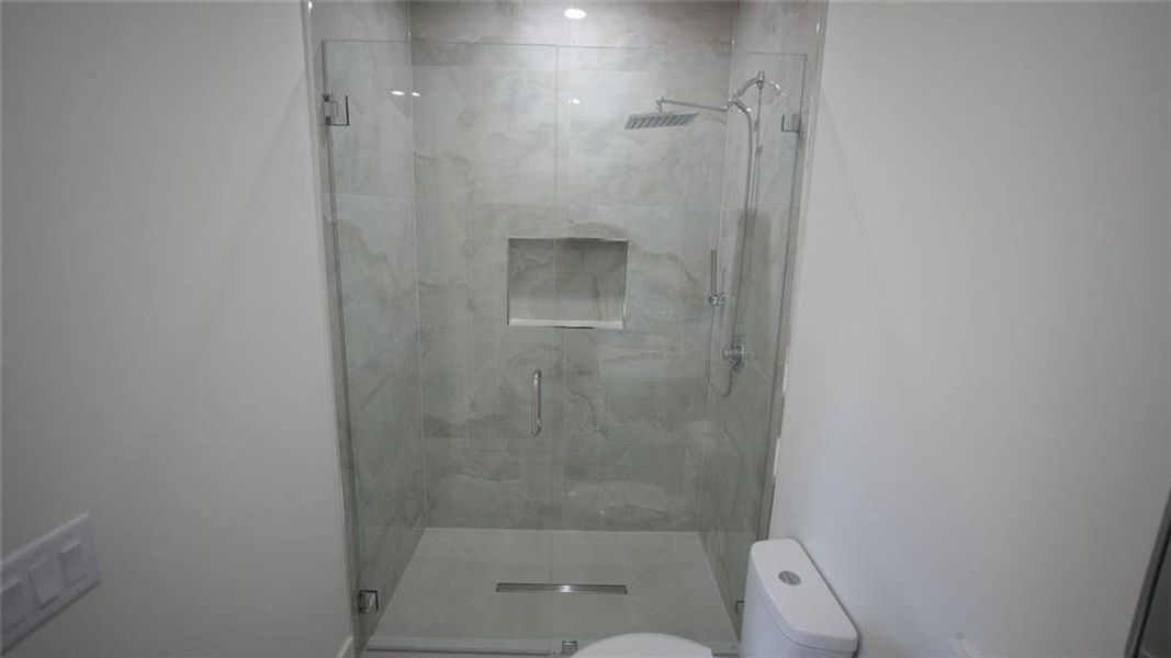 Image 76 of a home in .