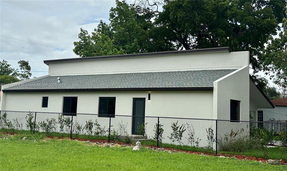 Front exterior of a new home in , Miami, FL, highlighting curb appeal (Image 31).