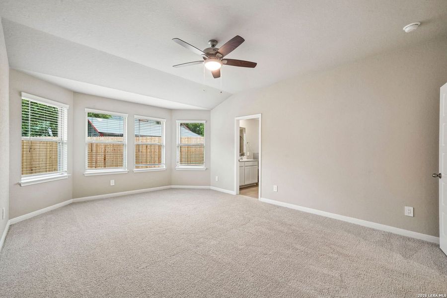 Spacious, unfurnished interior of a new home in Royal Crest, San Antonio (Image 30).
