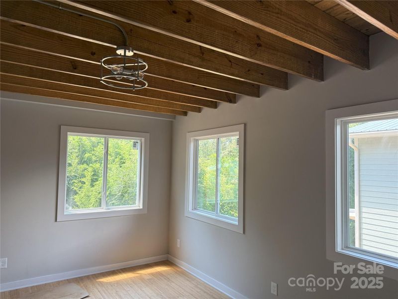 Image 7 of a home in .