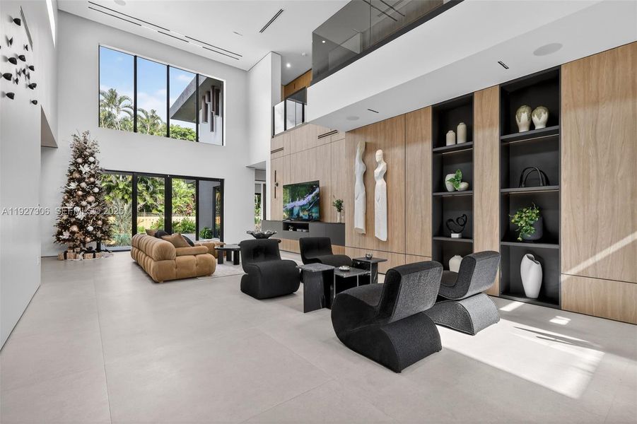 Community amenities in , Biscayne Park (Image 55).