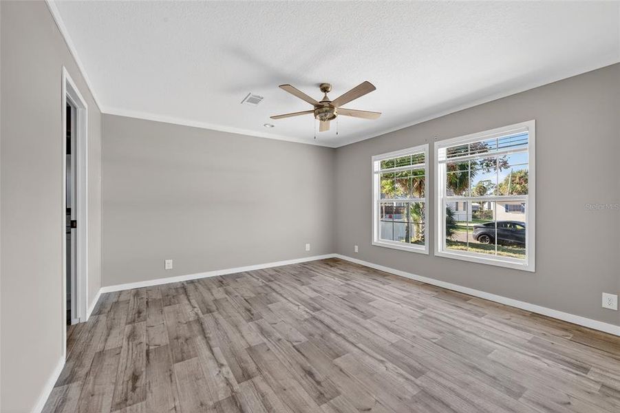 Spacious, unfurnished interior of a new home in , Ormond Beach (Image 13).