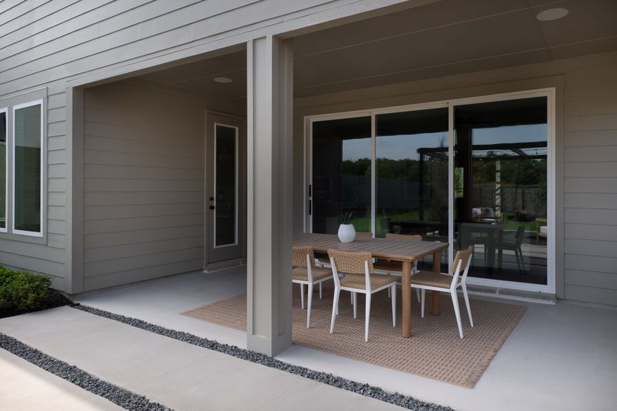 Representative exterior details of a home built from the Magnolia by Tri Pointe Homes in Landmark, Denton (Image 4).