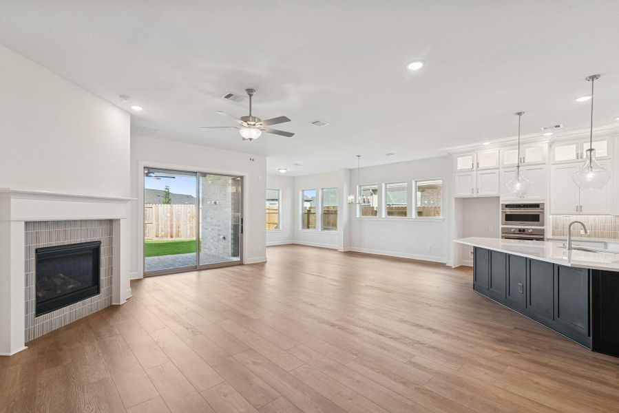 Spacious, unfurnished interior of a new home in The Highlands 55' - Encore Collection, Porter (Image 12). Spacious, unfurnished interior of a new home in The Highlands 55' - Encore Collection, Porter (Image 12).