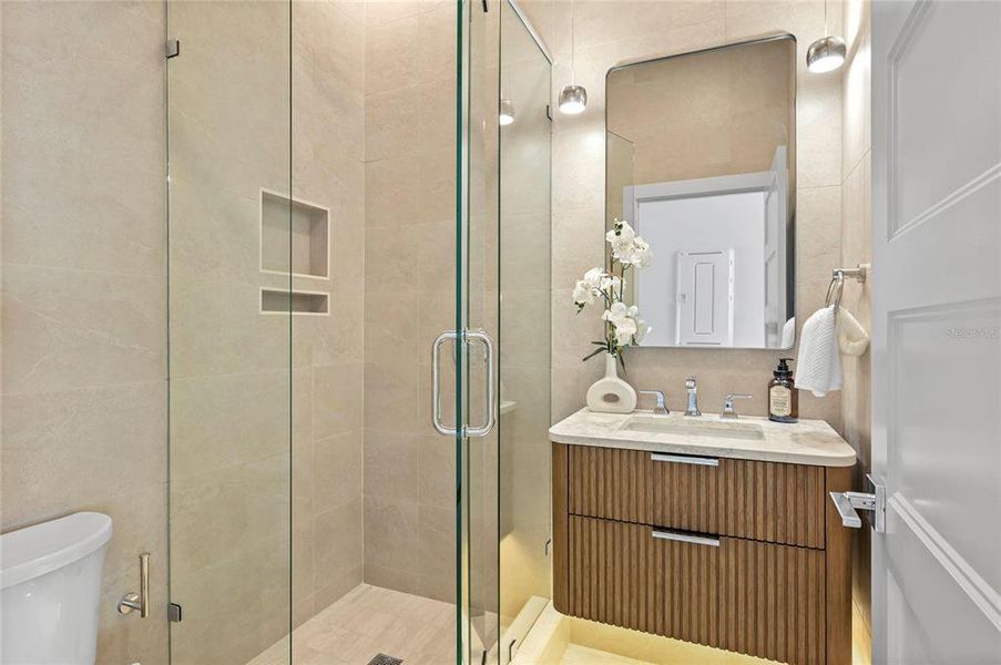 Furnished interior view inside a new home in , Winter Park (Image 57).