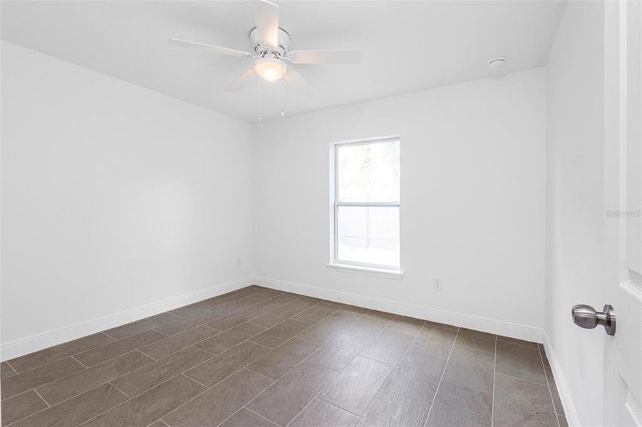 Spacious, unfurnished interior of a new home in , Tampa (Image 21).