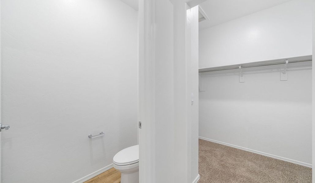 Spacious, unfurnished interior of a new home in Saguaro Bloom, Marana (Image 31).