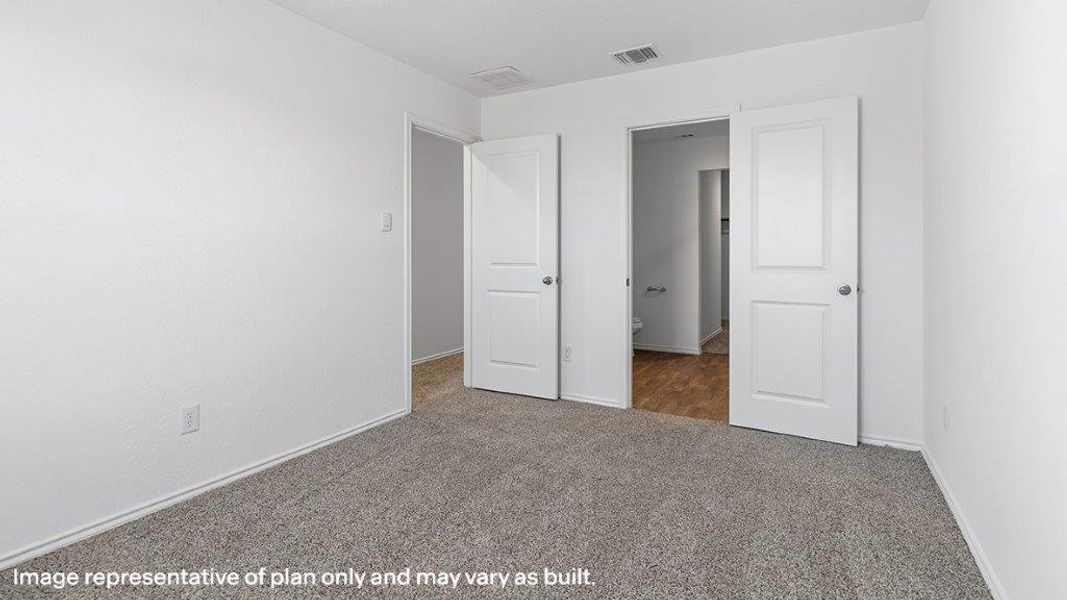 Spacious, unfurnished interior of a new home in Blue Ridge Ranch, San Antonio (Image 20). Spacious, unfurnished interior of a new home in Blue Ridge Ranch, San Antonio (Image 20).