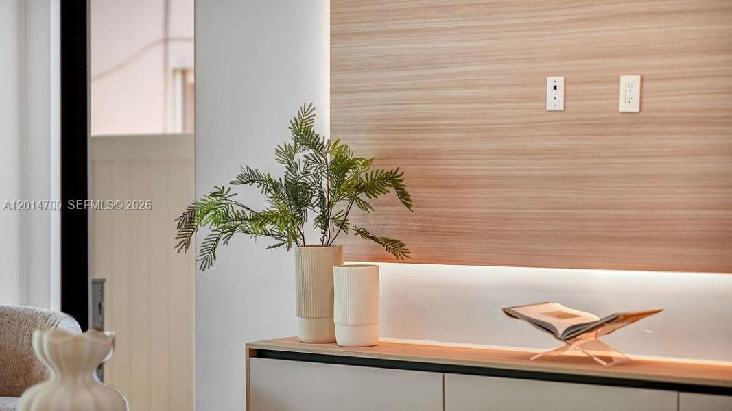 Close-up of interior finishes inside a home in , Fort Lauderdale (Image 78).