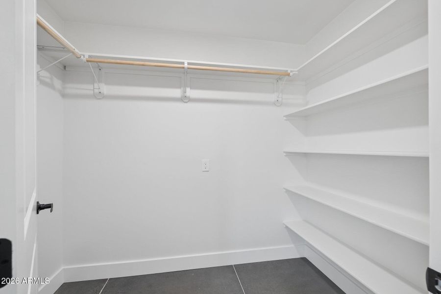 60-web-or-mls-46210-n-36th-ave