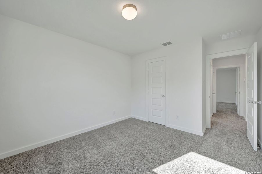 Spacious, unfurnished interior of a new home in Cinco Lakes, San Antonio (Image 24). Spacious, unfurnished interior of a new home in Cinco Lakes, San Antonio (Image 24).