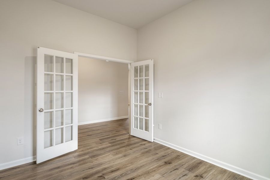Spacious, unfurnished interior of a new home in Fairview Falls, Chesnee (Image 19).