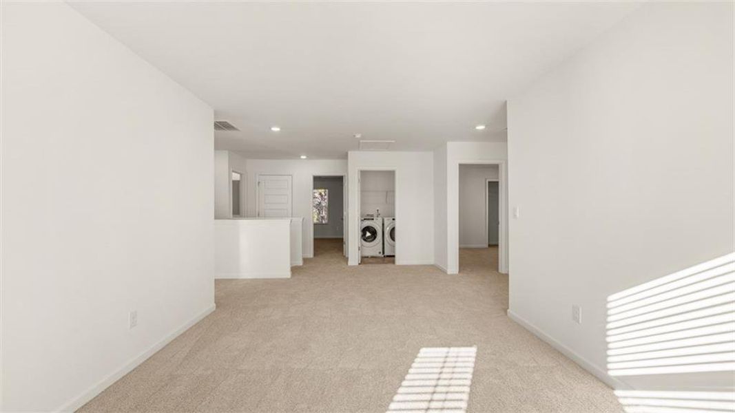 Spacious, unfurnished interior of a new home in Bridle Creek, Locust Grove (Image 35).