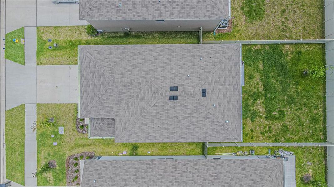 Exterior details and patio area of a home in Deerbrook, Land O' Lakes (Image 3).