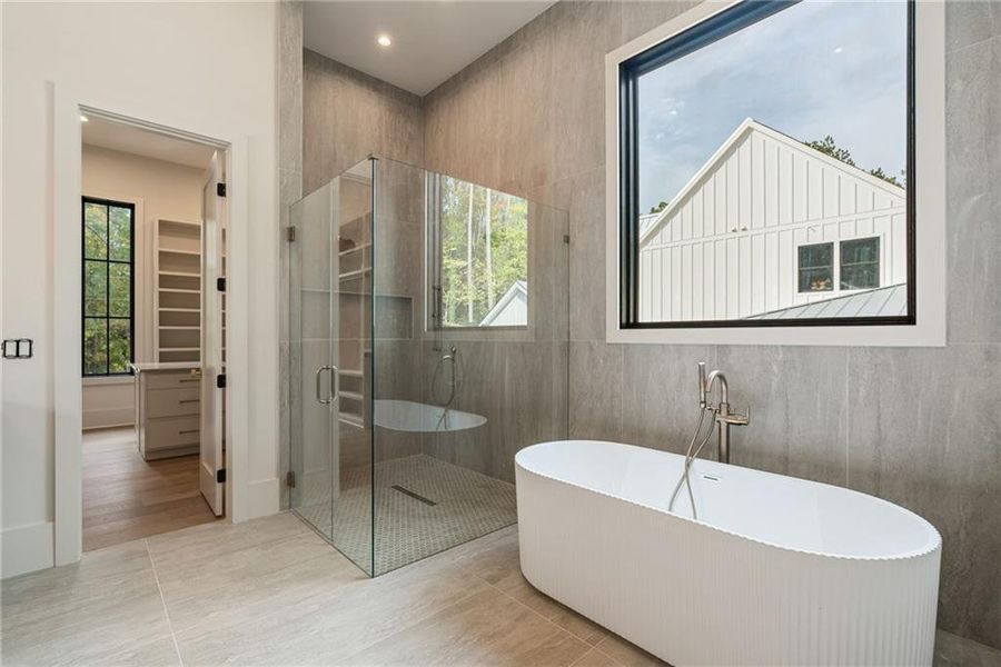 Furnished interior view inside a new home in , Alpharetta (Image 13).