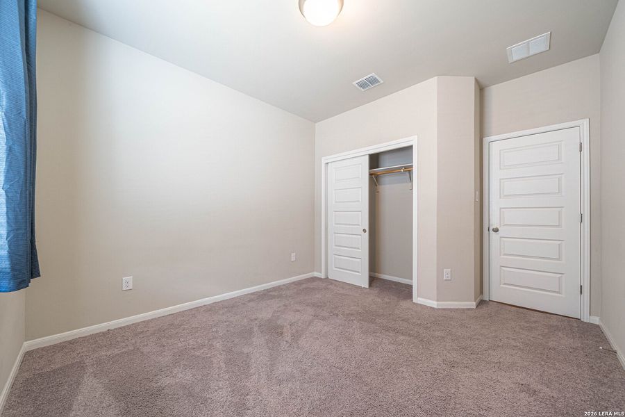 Spacious, unfurnished interior of a new home in Hannah Heights, Seguin (Image 29).
