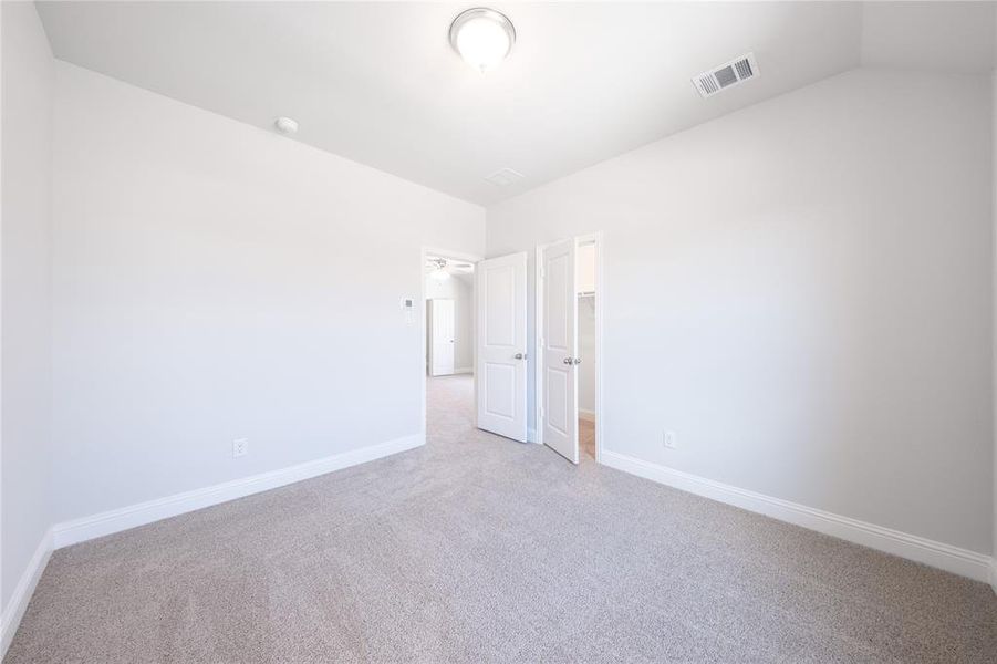 Spacious, unfurnished interior of a new home in Valencia on the Lake: Valencia 50s, Little Elm (Image 14). Spacious, unfurnished interior of a new home in Valencia on the Lake: Valencia 50s, Little Elm (Image 14).