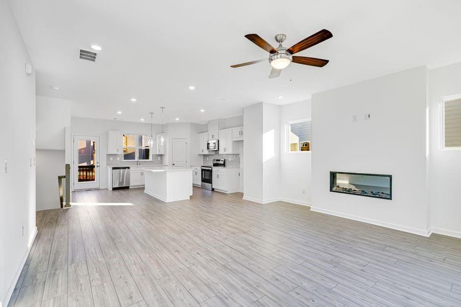 Spacious, unfurnished interior of a new home in Chandler Run, Tucker (Image 26).