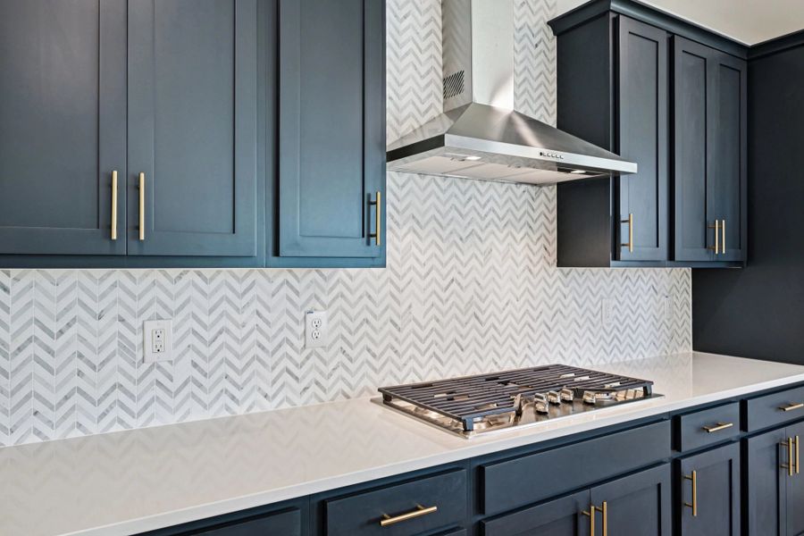 Kitchen featuring the AW Collection® Sapphire - Vibrant blues and crisp whites steal the show. Kitchen featuring the AW Collection® Sapphire - Vibrant blues and crisp whites steal the show.