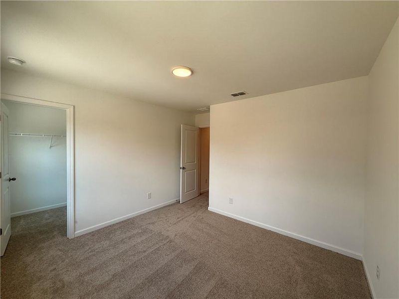 Spacious, unfurnished interior of a new home in Leydenview, Mableton (Image 44).