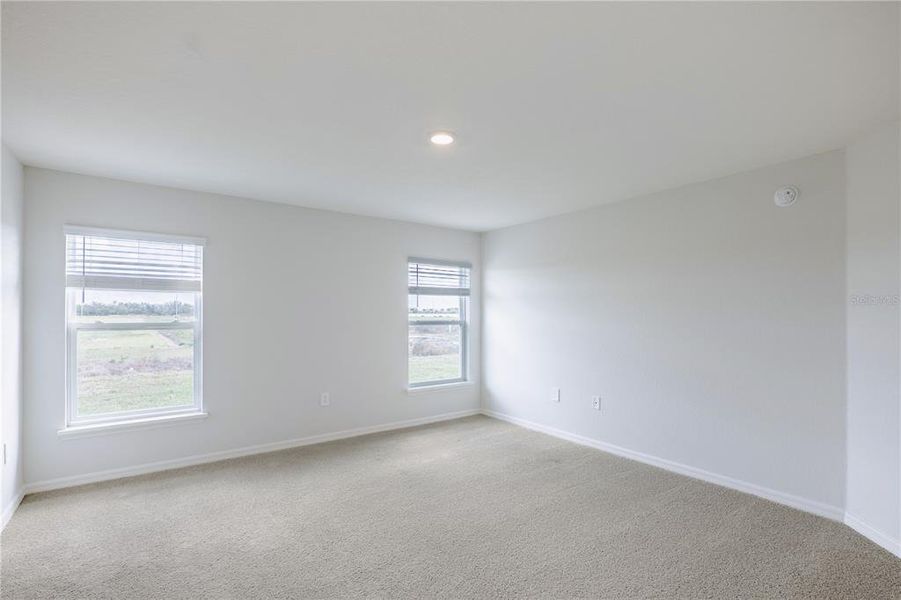 Spacious, unfurnished interior of a new home in Cypress Ridge Ranch, Wimauma (Image 12).