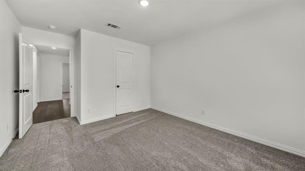 Spacious, unfurnished interior of a new home in , Poolville (Image 29).