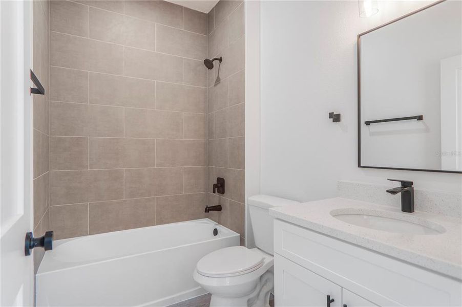 Furnished interior view inside a new home in , Ocala (Image 8).