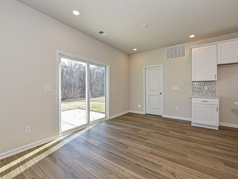 Spacious, unfurnished interior of a new home in Nelson's Creek, Mocksville (Image 16). Spacious, unfurnished interior of a new home in Nelson's Creek, Mocksville (Image 16).