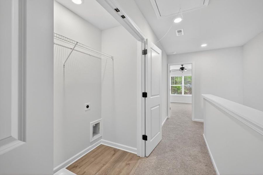 Spacious, unfurnished interior of a new home in Medlock Park, Austell (Image 12).