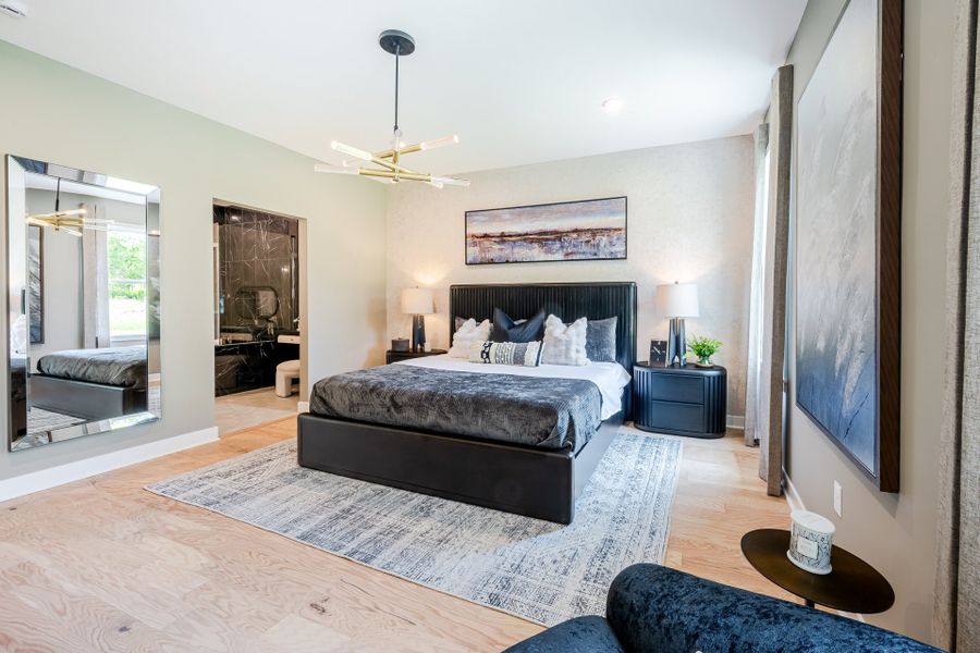 Representative furnished interior of a home built from the Finley by Fischer Homes in Twin Lakes, Hoschton (Image 29).