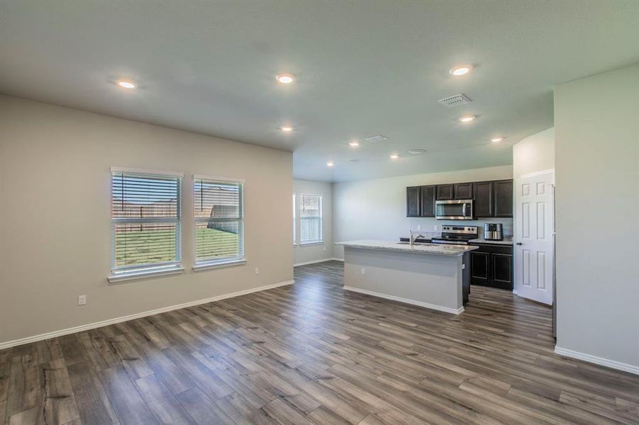 Spacious, unfurnished interior of a new home in , Waco (Image 18). Spacious, unfurnished interior of a new home in , Waco (Image 18).