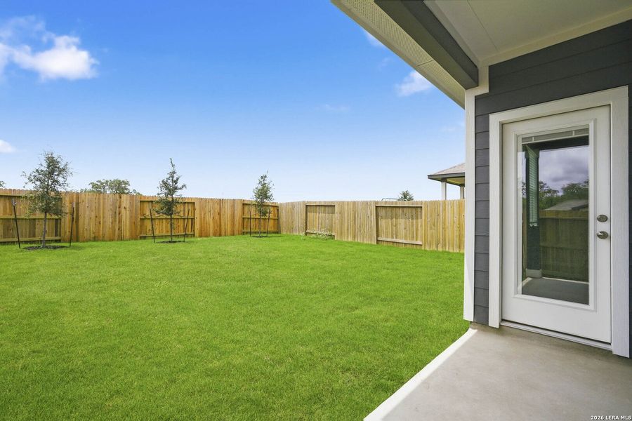 Exterior details and patio area of a home in Timber Creek, San Antonio (Image 4).