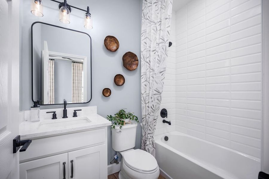 Representative furnished interior of a home built from the Magnolia by Risewell Homes in Oakview, Apopka (Image 11).