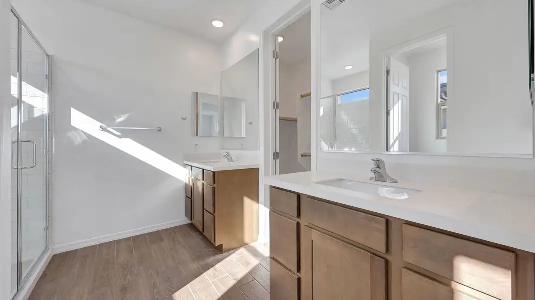 Furnished interior view inside a new home in Tierra Vistoso, Surprise (Image 6).