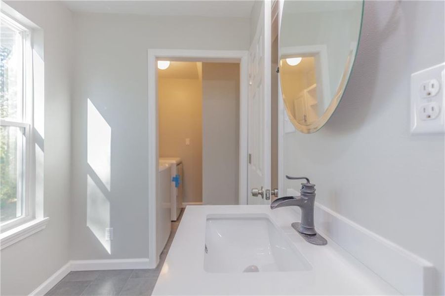 Furnished interior view inside a new home in , Menlo (Image 6).