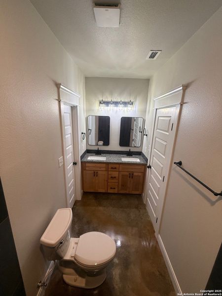 Image 17 of a home in .