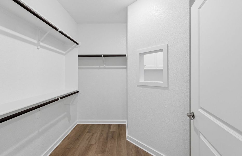 Spacious, unfurnished interior of a new home in Sun City Texas, Georgetown (Image 37).