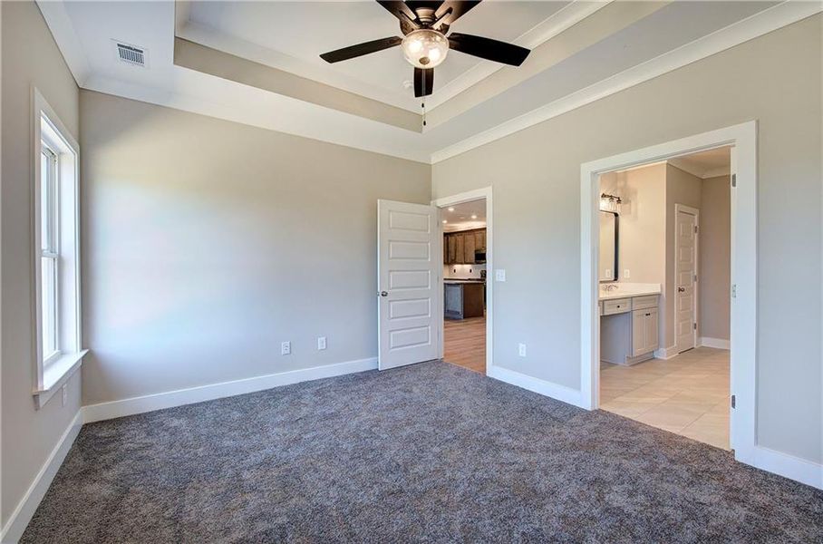 Spacious, unfurnished interior of a new home in , Cartersville (Image 24).
