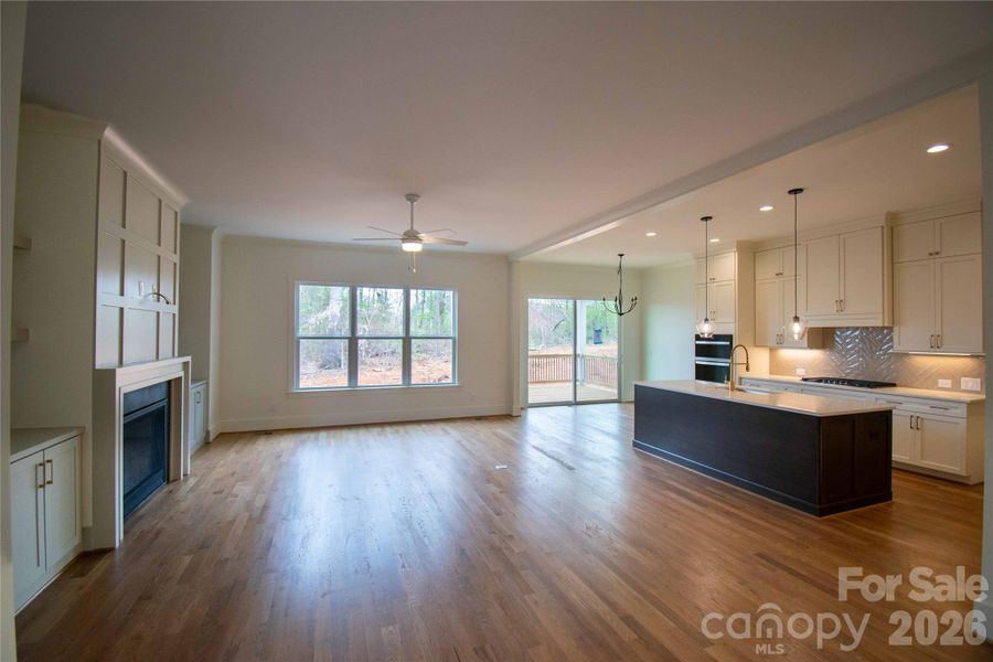 Spacious, unfurnished interior of a new home in , Hickory (Image 19).