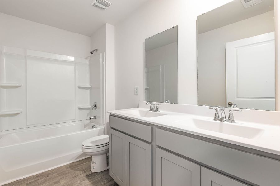 Representative furnished interior of a home built from the PENWELL by D.R. Horton in South Haven, Camden (Image 29).